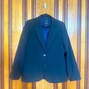 J.Crew Sommerset blazer made with Tollegno 1900 Italian stretch wool